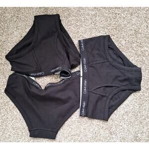 Calvin Klein Boy's Briefs Cotton Stretch Black 3-Pack NWT Style 5172 Sz L 12/14